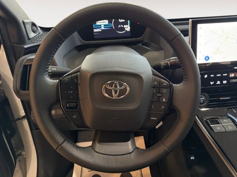Used 2023 Toyota bZ4X Limited image 13