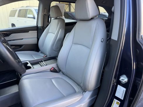 Used 2024 Honda Odyssey Touring image 45