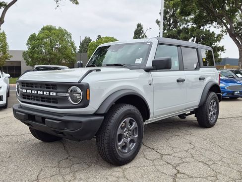New 2026 Ford Bronco Big Bend AWD/4WD image 3