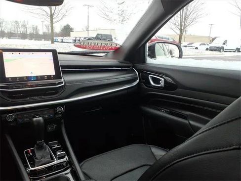 Certified 2024 Jeep Compass Limited w/ High Altitude Package image 12