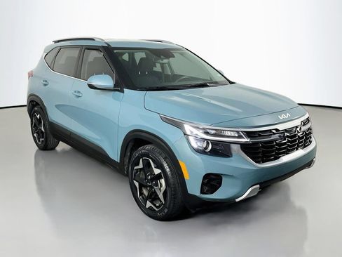 Used 2024 Kia Seltos EX FWD image 4