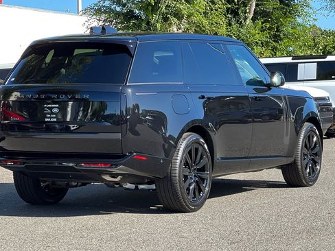 New 2026 Land Rover Range Rover Long Wheelbase SE AWD/4WD image 10