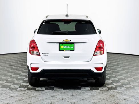 Used 2021 Chevrolet Trax LS w/ Tint and Cruise Package FWD image 7