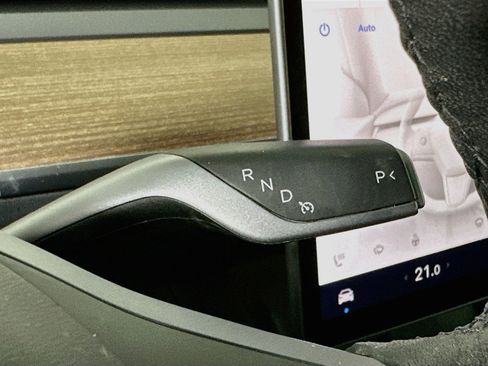 Used 2023 Tesla Model 3 Standard Range RWD image 24