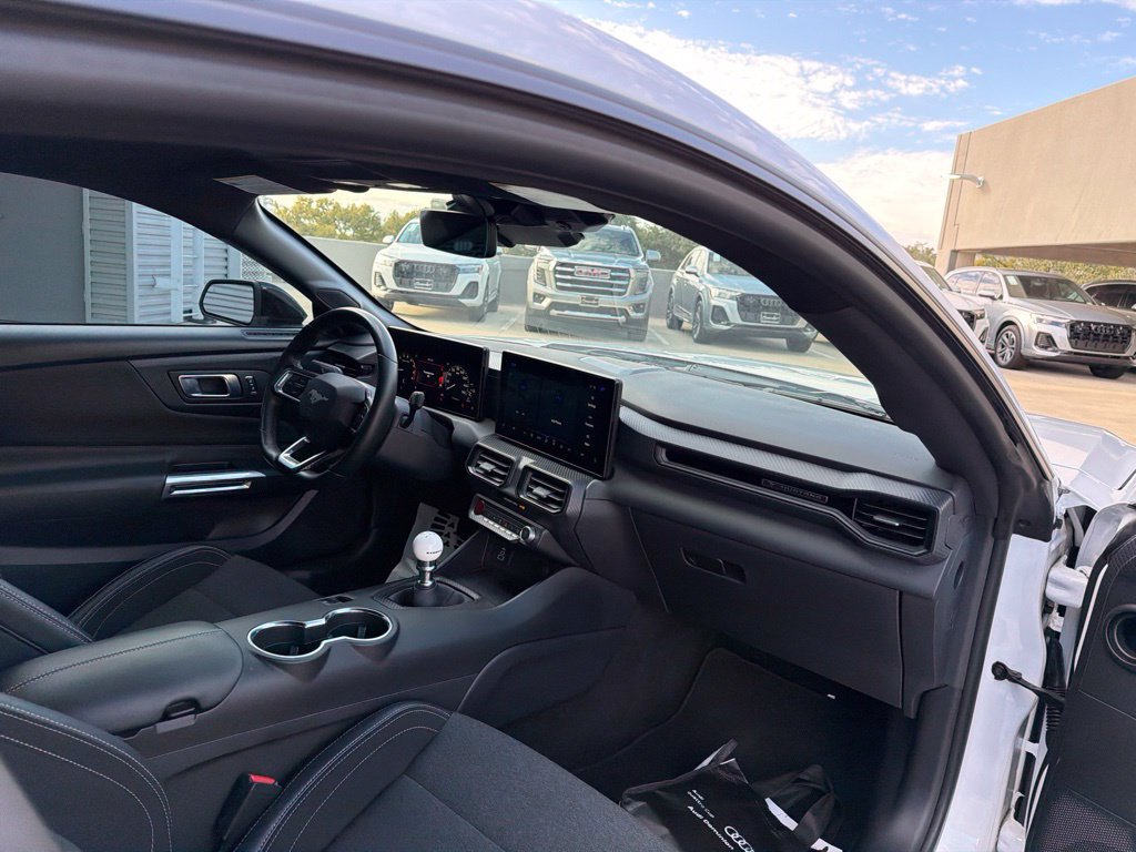 Used 2024 Ford Mustang GT RWD image 20