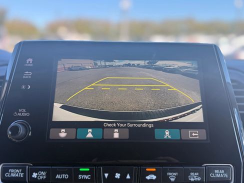 Used 2018 Honda Odyssey Touring image 36