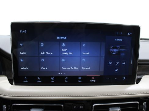 Used 2023 Lincoln Nautilus Reserve w/ Equipment Group 201A image 19