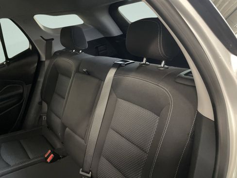 Used 2022 GMC Terrain SLE w/ Driver Convenience Package image 11