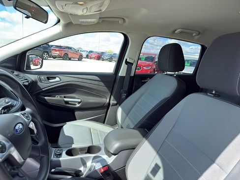 Used 2016 Ford Escape SE w/ Equipment Group 201A AWD/4WD image 26