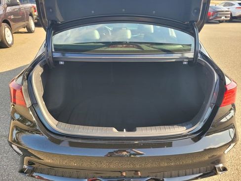 Used 2024 Kia Forte GT-Line image 8