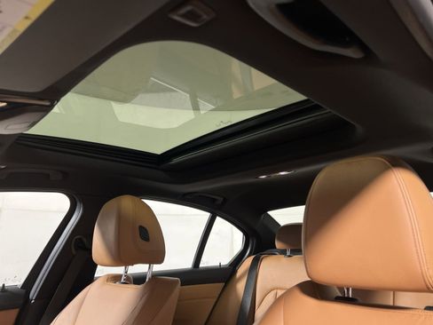 Used 2020 BMW 330i xDrive 330i xDrive w/ Premium Package image 24