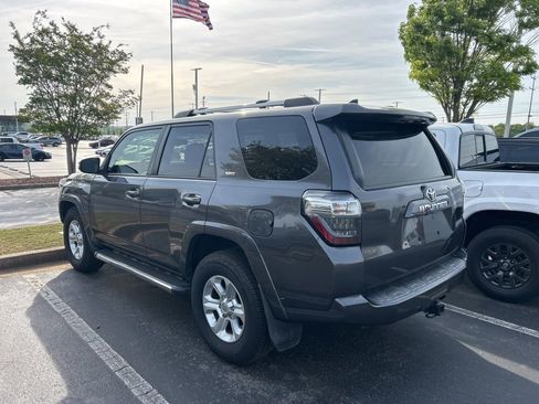 Used 2019 Toyota 4Runner SR5 Premium image 10