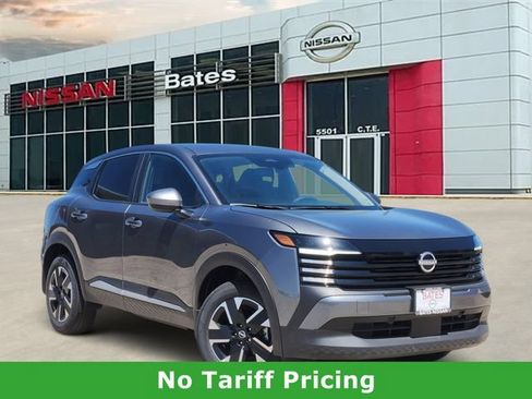 Used 2025 Nissan Kicks SV w/ Interior Electronics Package AWD/4WD image 1