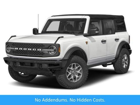 Used 2025 Ford Bronco Badlands image 1