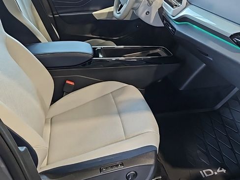 Used 2023 Volkswagen ID.4 Pro S image 13