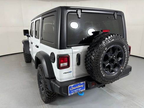 Used 2023 Jeep Wrangler Unlimited w/ Cold Weather Group AWD/4WD image 6