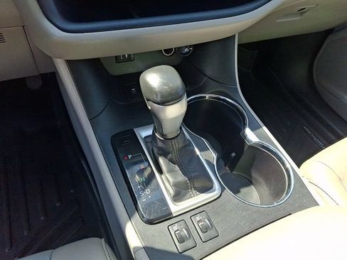 Used 2015 Toyota Highlander XLE AWD/4WD image 13