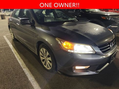Used 2013 Honda Accord Touring image 3