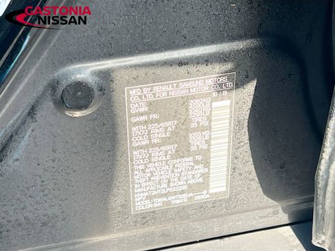 Used 2020 Nissan Rogue SV image 37