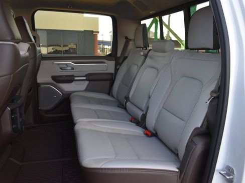 Used 2025 RAM 1500 Laramie AWD/4WD image 16
