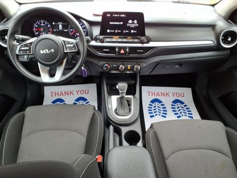 Used 2022 Kia Forte LXS image 12