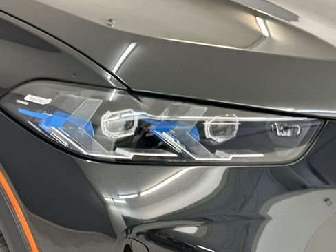 New 2026 BMW X5 xDrive50e w/ Parking Assistance Package image 10