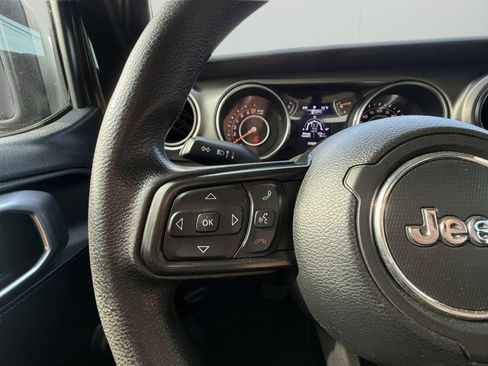 Used 2020 Jeep Gladiator Sport AWD/4WD image 23