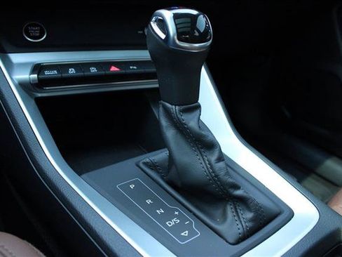 Used 2021 Audi Q3 2.0T Premium w/ Convenience Package AWD/4WD image 20