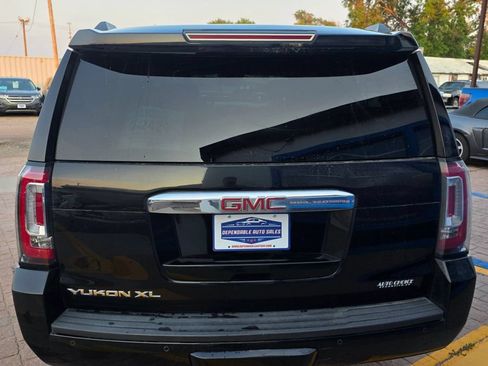 Used 2015 GMC Yukon XL Denali w/ Premium Package AWD/4WD image 6