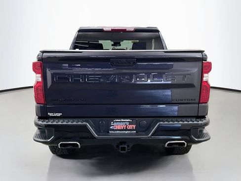 Used 2023 Chevrolet Silverado 1500 Custom Trail Boss w/ LPO, Dark Essentials Package AWD/4WD image 6
