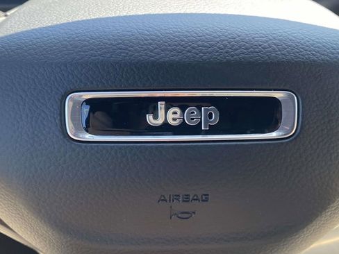 New 2026 Jeep Grand Cherokee L Limited RWD image 31