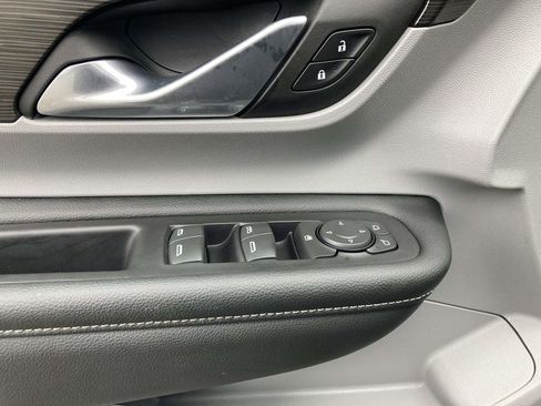 Used 2024 GMC Terrain SLE w/ Fleet Convenience Package AWD/4WD image 18