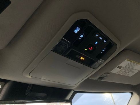 Used 2023 Toyota Tundra Limited image 28