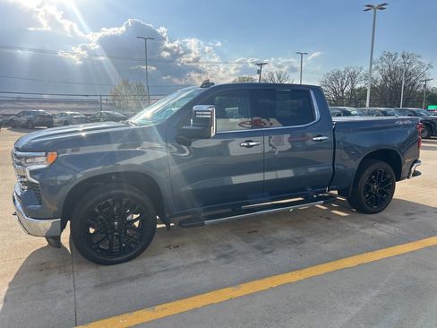 Used 2024 Chevrolet Silverado 1500 LTZ w/ LTZ Premium Package AWD/4WD image 4