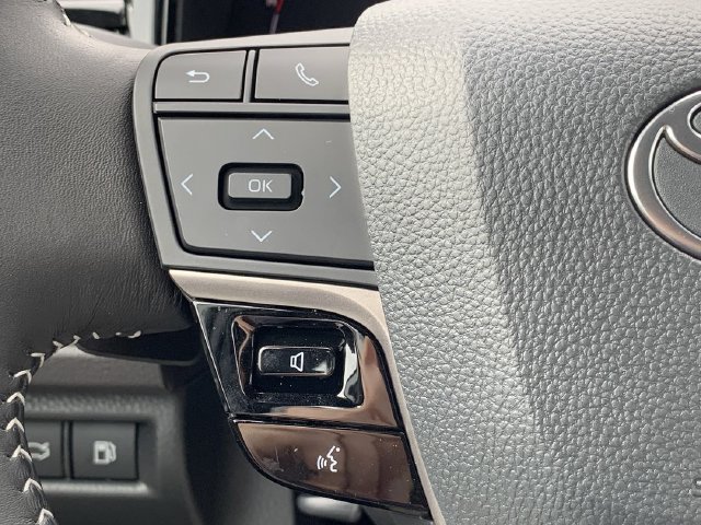 Used 2026 Toyota Camry SE FWD image 24