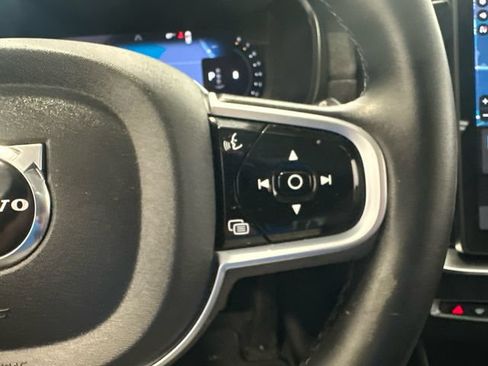 Used 2025 Volvo XC90 B6 Plus AWD/4WD image 21