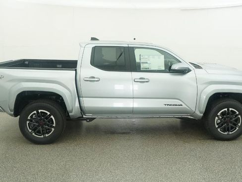New 2026 Toyota Tacoma TRD Sport RWD image 32