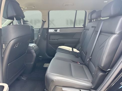 Used 2026 Hyundai Santa Fe SEL FWD image 18