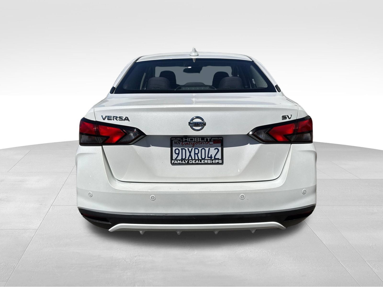 Used 2022 Nissan Versa SV FWD image 4