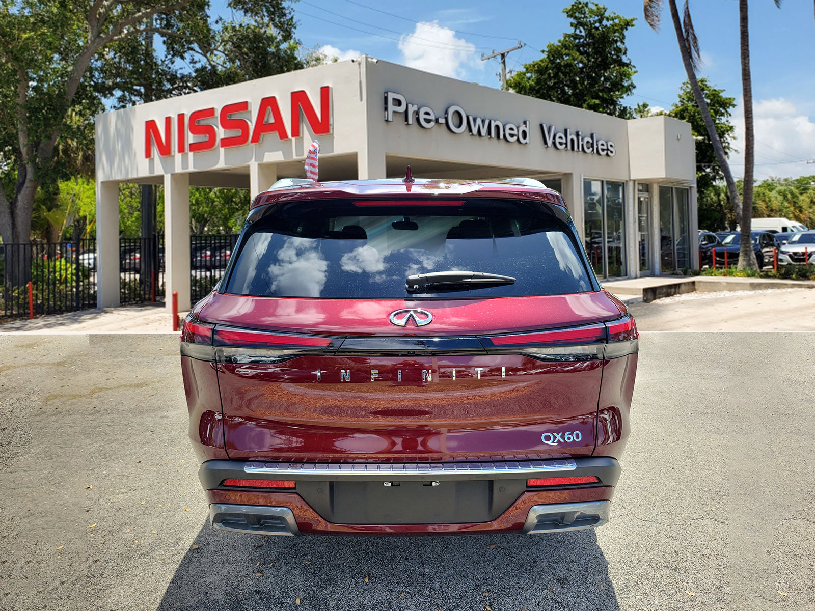 Used 2022 INFINITI QX60 Luxe w/ Cargo Package FWD image 5