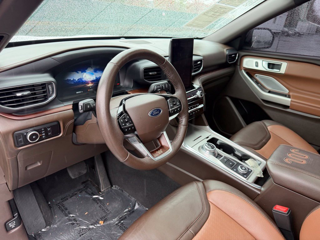 Used 2023 Ford Explorer King Ranch w/ Technology Package AWD/4WD image 17
