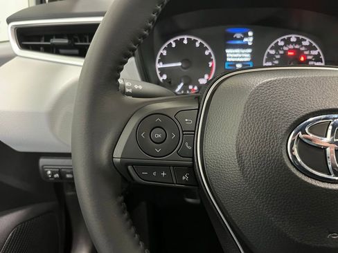 Used 2024 Toyota Corolla SE FWD image 6