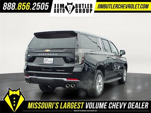 New 2026 Chevrolet Suburban Premier image 4