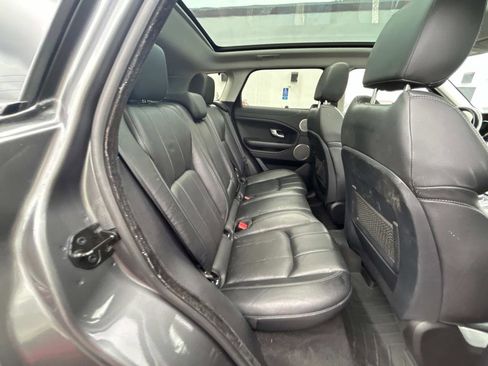 Used 2017 Land Rover Range Rover Evoque SE Premium image 17