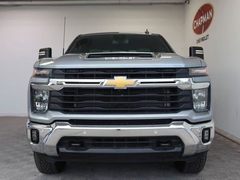 Used 2025 Chevrolet Silverado 2500 LT w/ All Star Edition AWD/4WD image 2