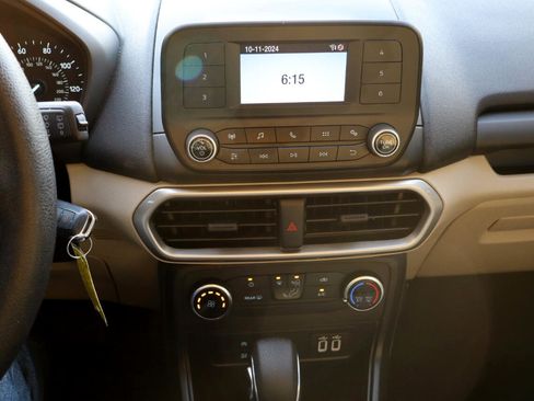 Used 2022 Ford EcoSport S image 10