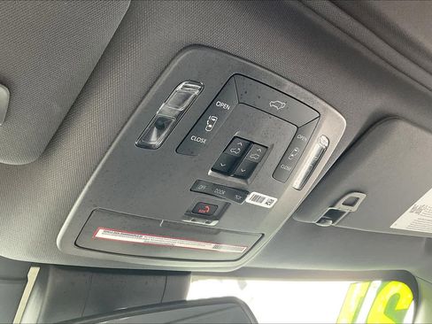 Used 2021 Toyota Sienna XSE w/ XSE Plus Package image 34