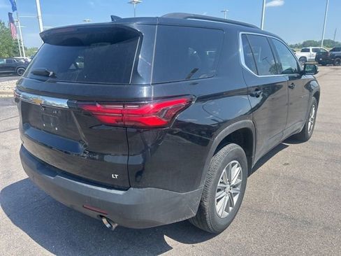 Used 2023 Chevrolet Traverse LT FWD image 5