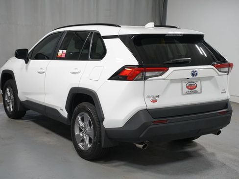 Certified 2024 Toyota RAV4 LE AWD/4WD image 6