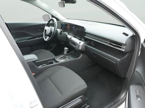 Used 2025 Hyundai Kona SEL image 15